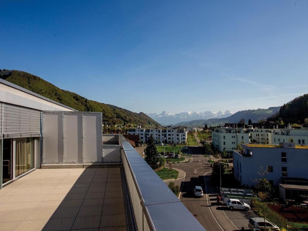 Los Lorentes Apartments Bern Airport ベルプ エクステリア 写真
