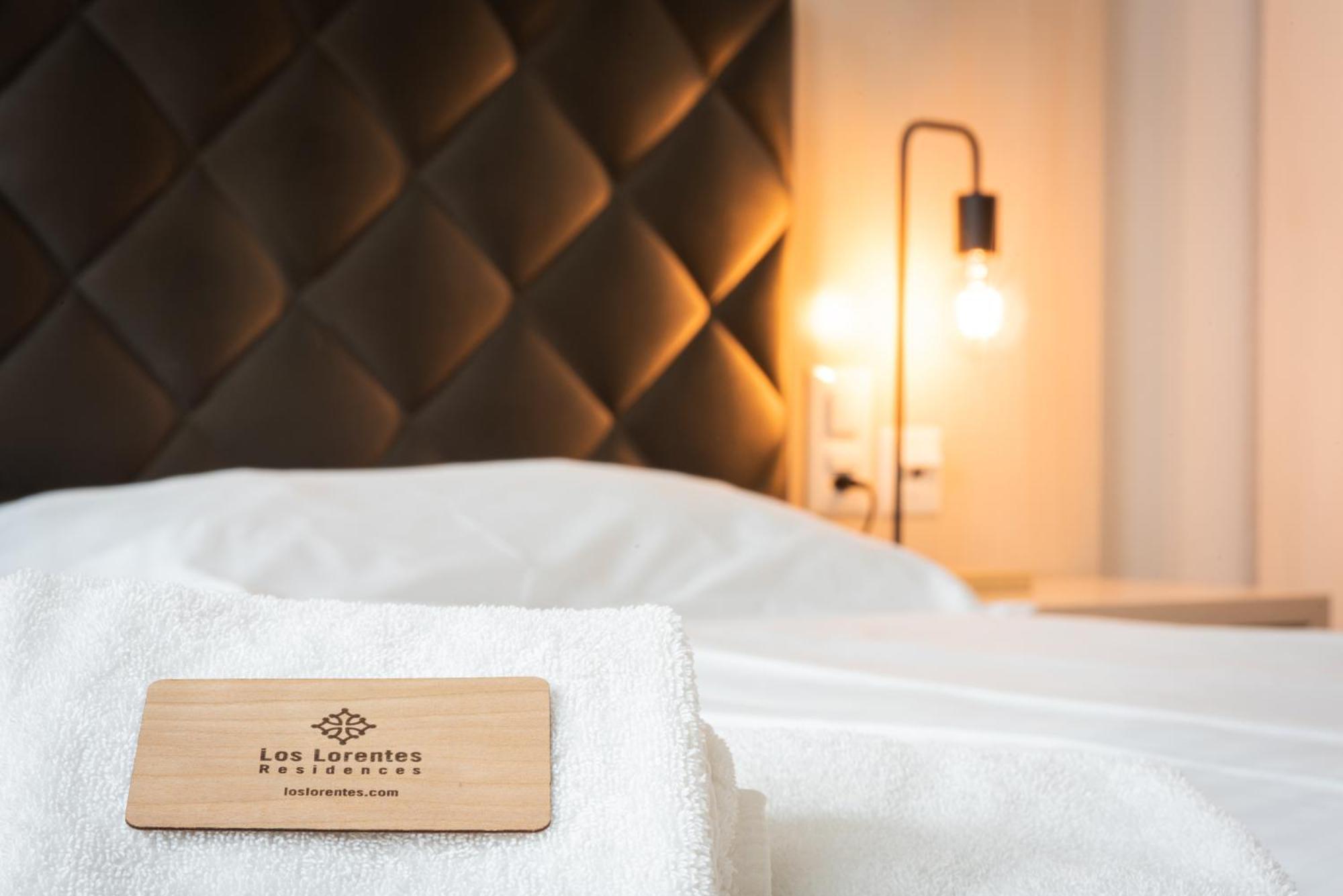 Los Lorentes Apartments Bern Airport ベルプ エクステリア 写真